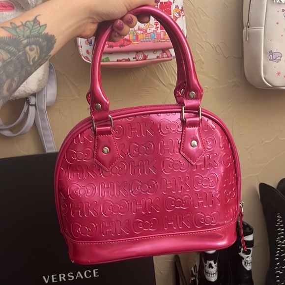 HELLO KITTY LOUNGEFLY BARBIE PINK EMBOSSED LOGO MONOGRAM Y2K BOWLER BAG - Picture 2 of 3